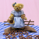 Oktoberfest Brezel-Betty 35 cm Teddybr von Hermann-Coburg