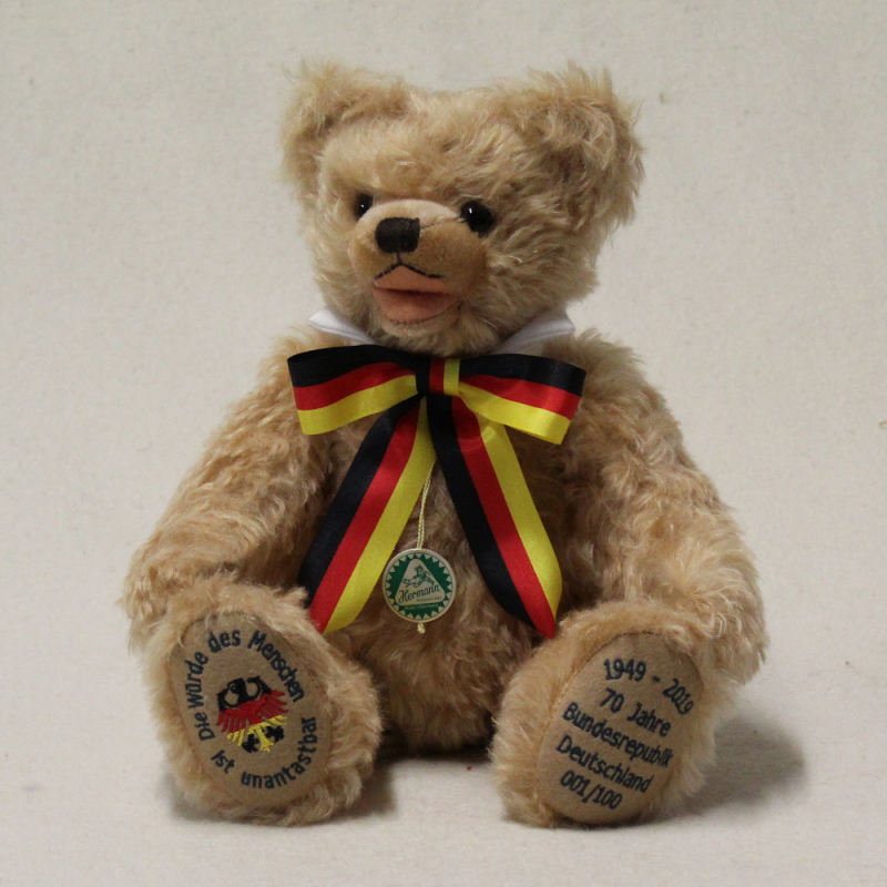 70 Jahre Bundesrepublik Deutschland 1949 - 2019 34 cm Teddybr von Hermann-Coburg