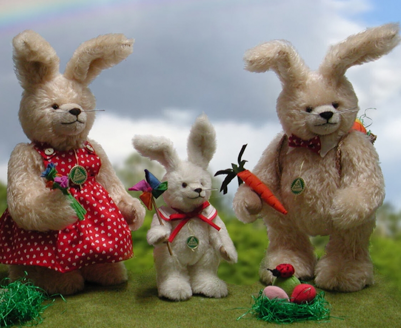 Family Hasemann  Set of 3 Rabbits cm Teddy Bear by Hermann-Coburg