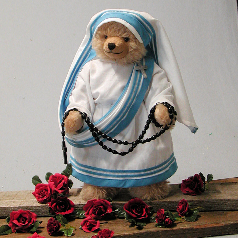 Mutter Teresa – Mother Teresa 36 cm Teddy Bear by Hermann-Coburg