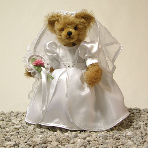 Hochzeitsbr - Braut Teddy Bear by Hermann-Coburg