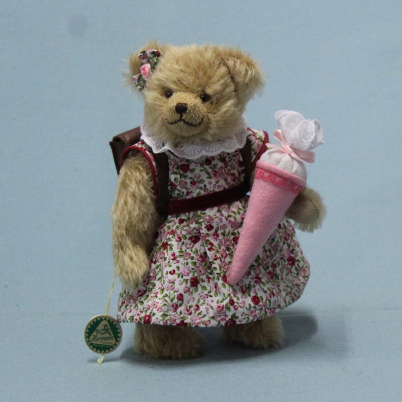 Schulkind Mdchen 22 cm Teddybr von Hermann-Coburg