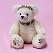 1997 - 2022 Princess Diana Memorial Bear 2022 34 cm Teddybär von Hermann-Coburg