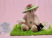 HM Queen Elizabeth II. - 90th Birthday Celebration Bear #001 von Hermann-Coburg