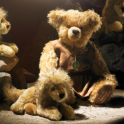 Daniel in der Löwengrube Teddybär von Hermann-Coburg