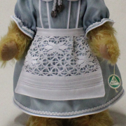Folklore Girl - Trachtenmdel Johanna #01 von Hermann-Coburg