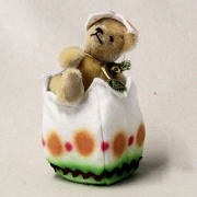 Eins, zwei, drei  der Teddy schlpft aus dem Ei  Teddy gelb 12 cm Teddybr von Hermann-Coburg