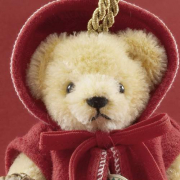 Little Red Riding Hood Teddybr von Hermann-Coburg