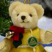 Weihnachtsglckchen Teddy Bear by Hermann-Coburg