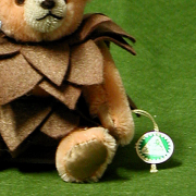 Little Pine Cone 13 cm Teddy Bear by Hermann-Coburg