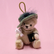 Ornament HM Queen Elizabeth II. In Memoriam 14 cm Teddy Bear by Hermann-Coburg