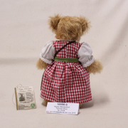 Trachten Rosi - Happy Oktoberfest #001 von Hermann-Coburg