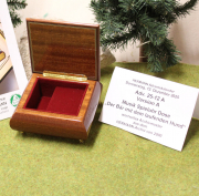 HERMANN Musik-Spieluhr A 12. Dezember von Hermann-Coburg