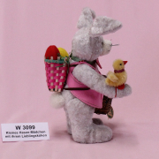 Unikat Kleines Hasen-Mdchen mit ihrem Lieblingskken von Hermann-Coburg